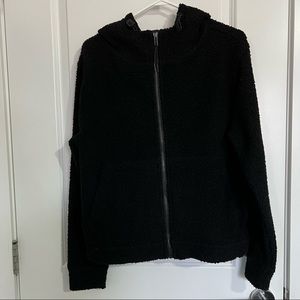 ARITZIA COMMUNITY JACKET - SMALL